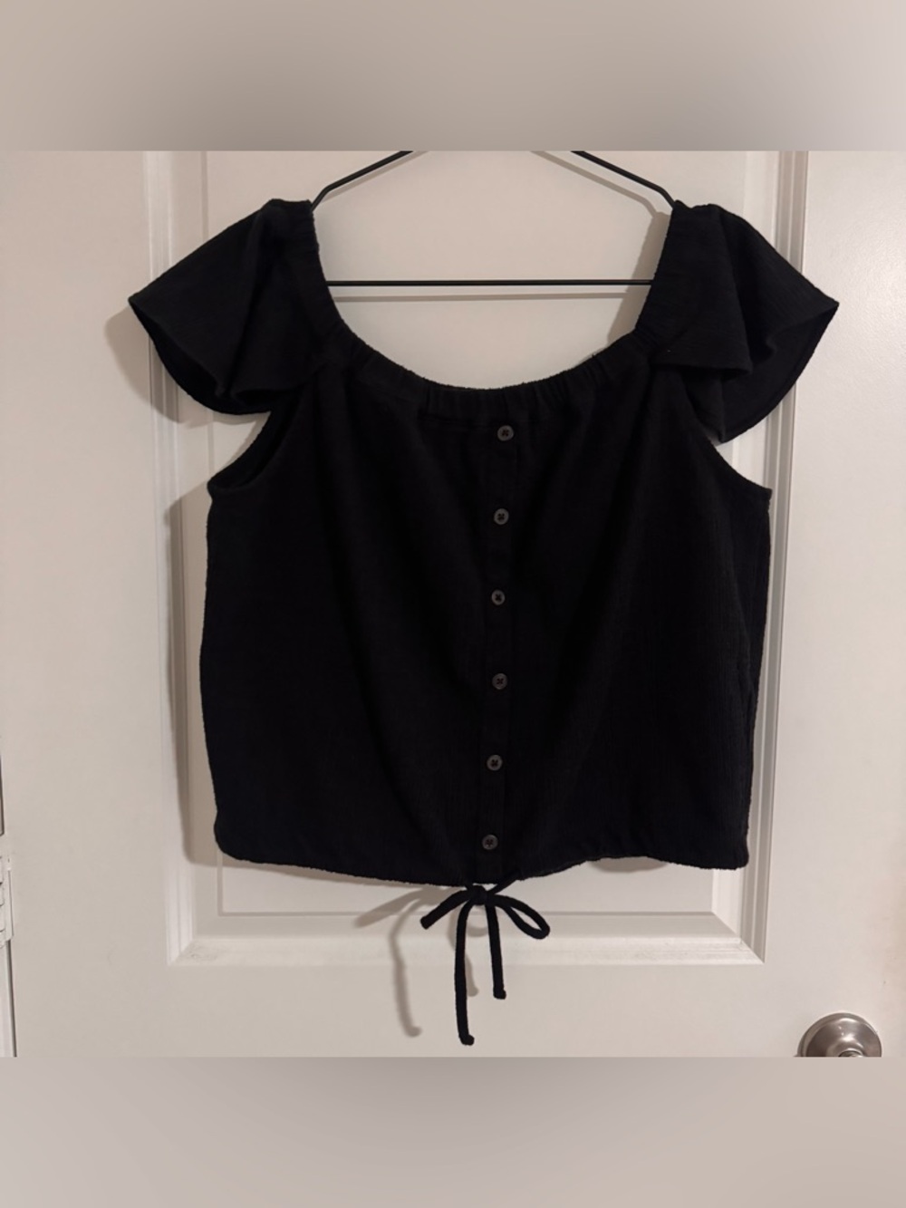 Madewell Texture & Thread Large Black Button-Front Tie-Hem Top